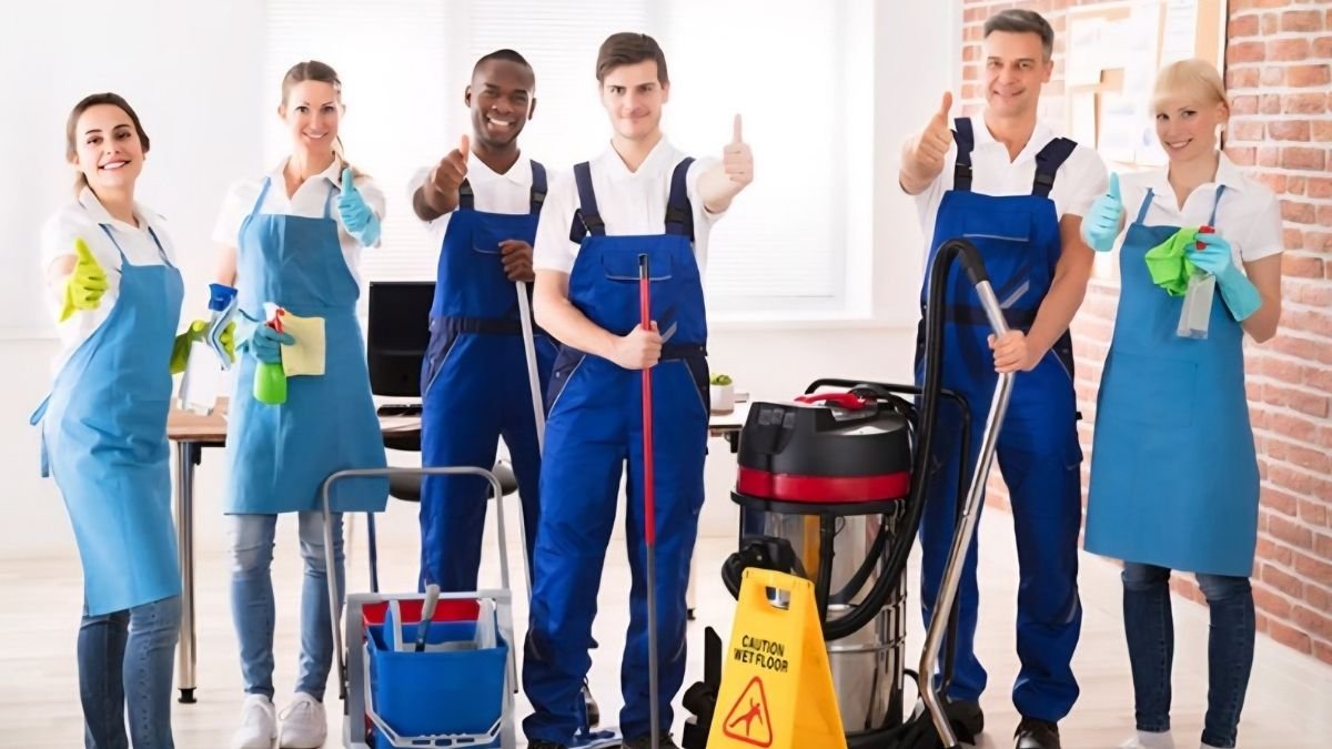 Nuove assunzioni nell’ambito delle pulizie professionali: l’impresa De Luna amplia il proprio organico e seleziona addetti/e alle pulizie per le sedi di Agropoli, Battipaglia e Campagna. L’offerta è rivolta sia a persone con esperienza sia a chi è alla prima occupazione ma ha voglia di mettersi in gioco e imparare un mestiere. Viene offerto contratto a tempo indeterminato, affiancamento iniziale, orari regolari e possibilità di lavorare in un ambiente serio e organizzato. Requisiti: affidabilità, puntualità e disponibilità. Non è richiesta auto. Per candidarsi: 📞 Letizia 3926064915 📧 impresadipuliziedeluna@hotmail.com 🌐 www.impresadipuliziedeluna.com